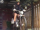 Sarah & SR 2 moped