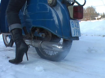 Schnee-Moped??