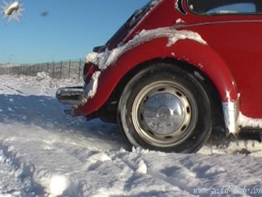 Ein Käfer, 2 Frauen und viel Winter